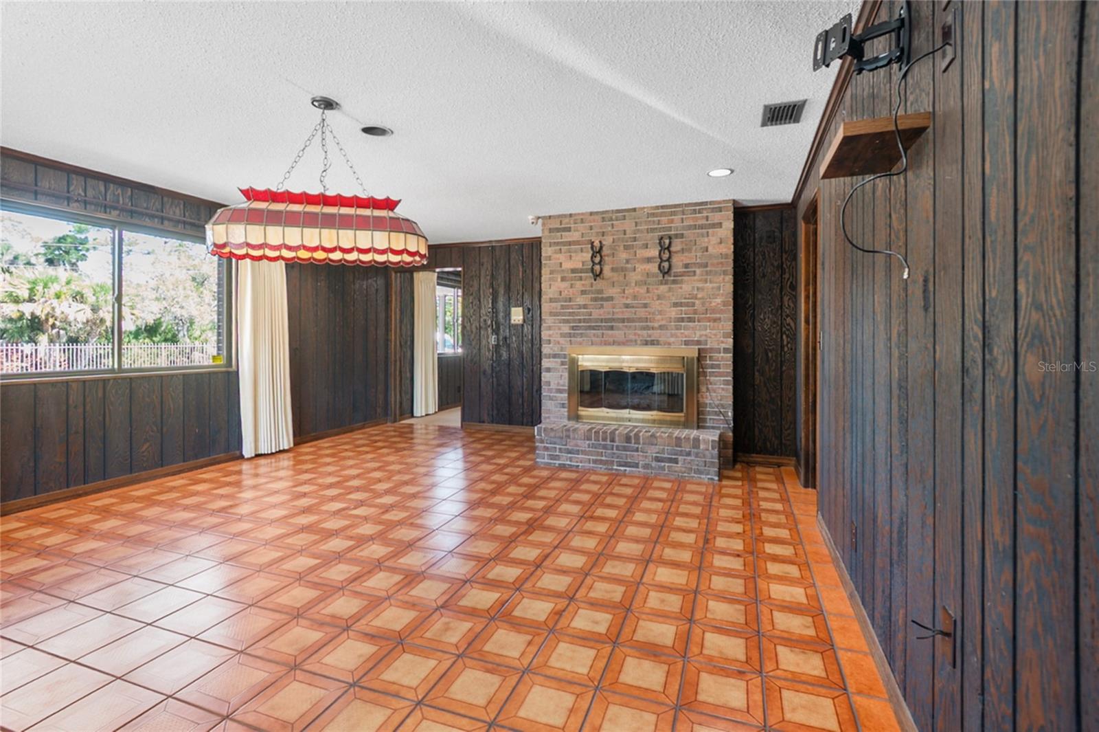 Image 17 of 43 For 330 Sanchez Avenue