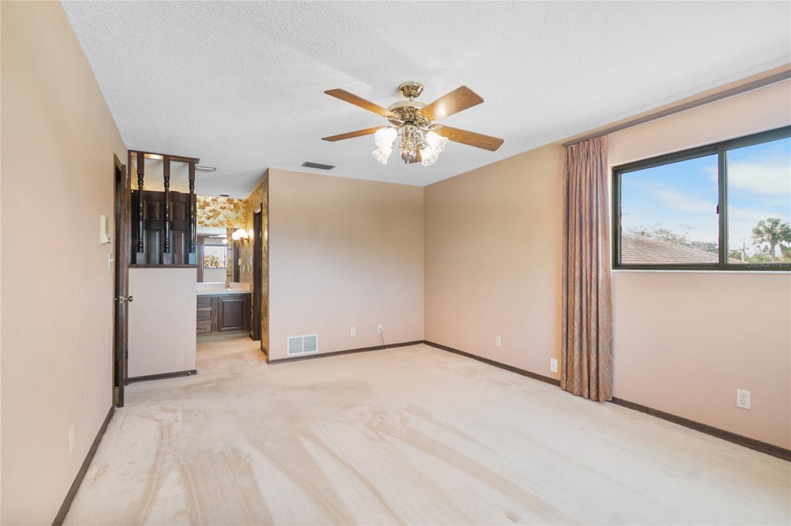 Image 21 of 43 For 330 Sanchez Avenue