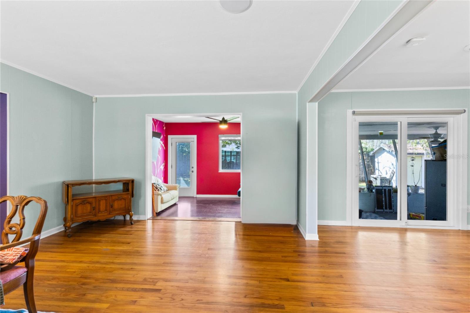 Image 10 of 34 For 958 Hanover Avenue