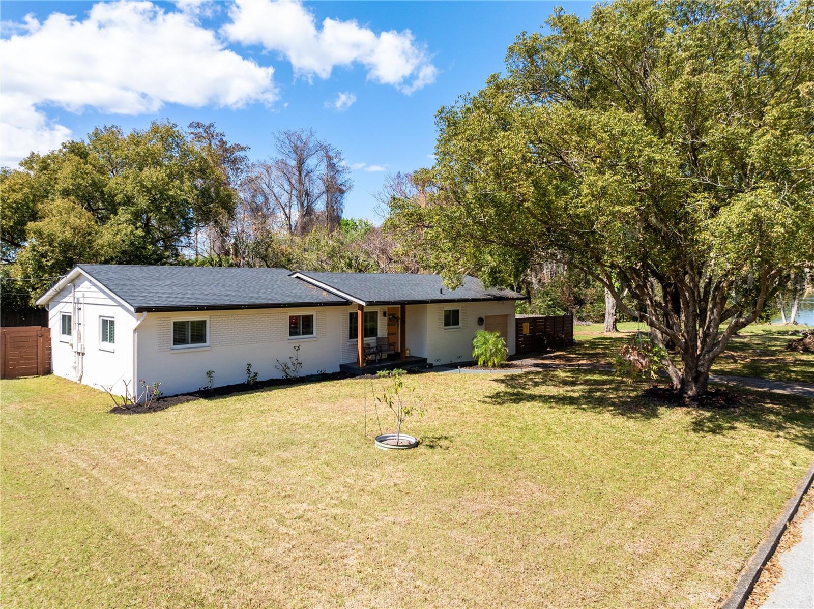 Image 32 of 34 For 958 Hanover Avenue