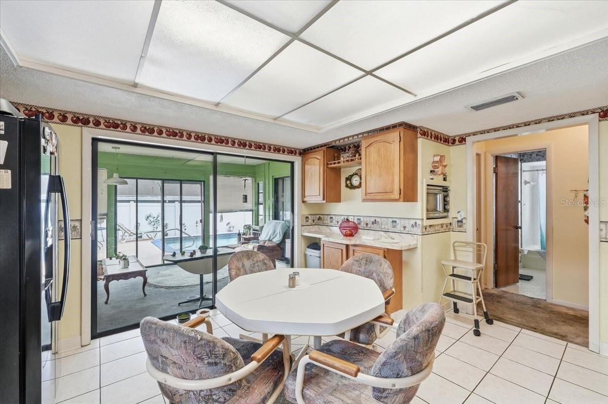 Image 11 of 32 For 912 Heron Circle