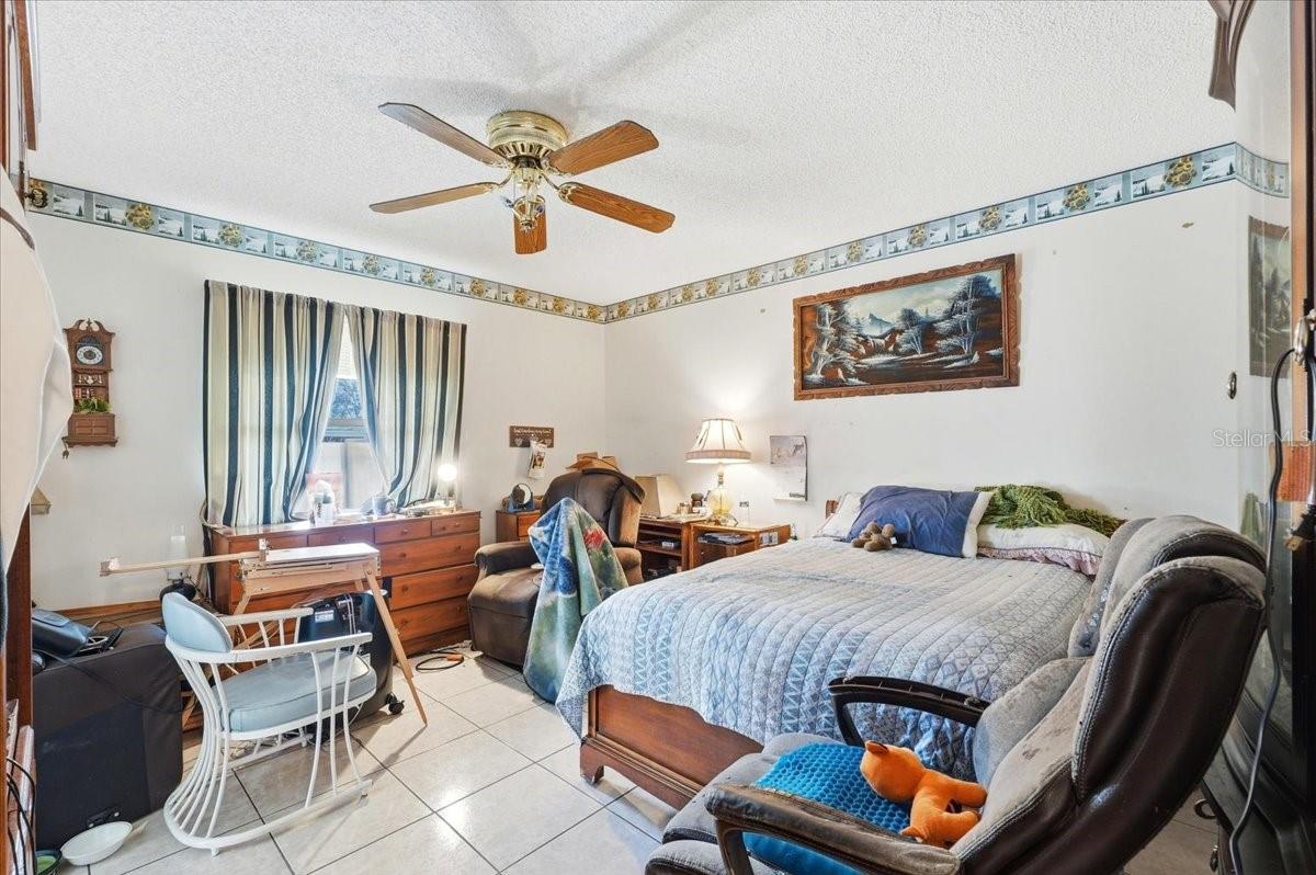 Image 17 of 32 For 912 Heron Circle