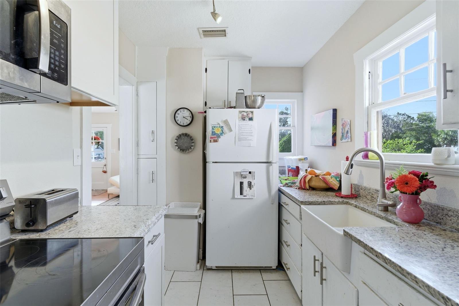 Image 11 of 38 For 441 Kentucky Avenue