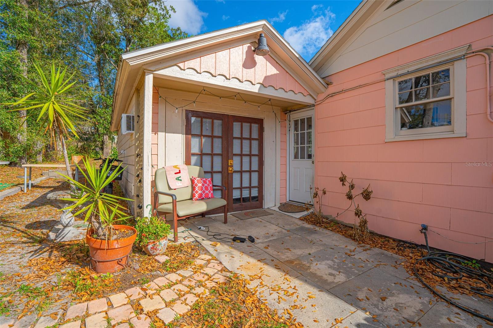 Image 21 of 38 For 441 Kentucky Avenue