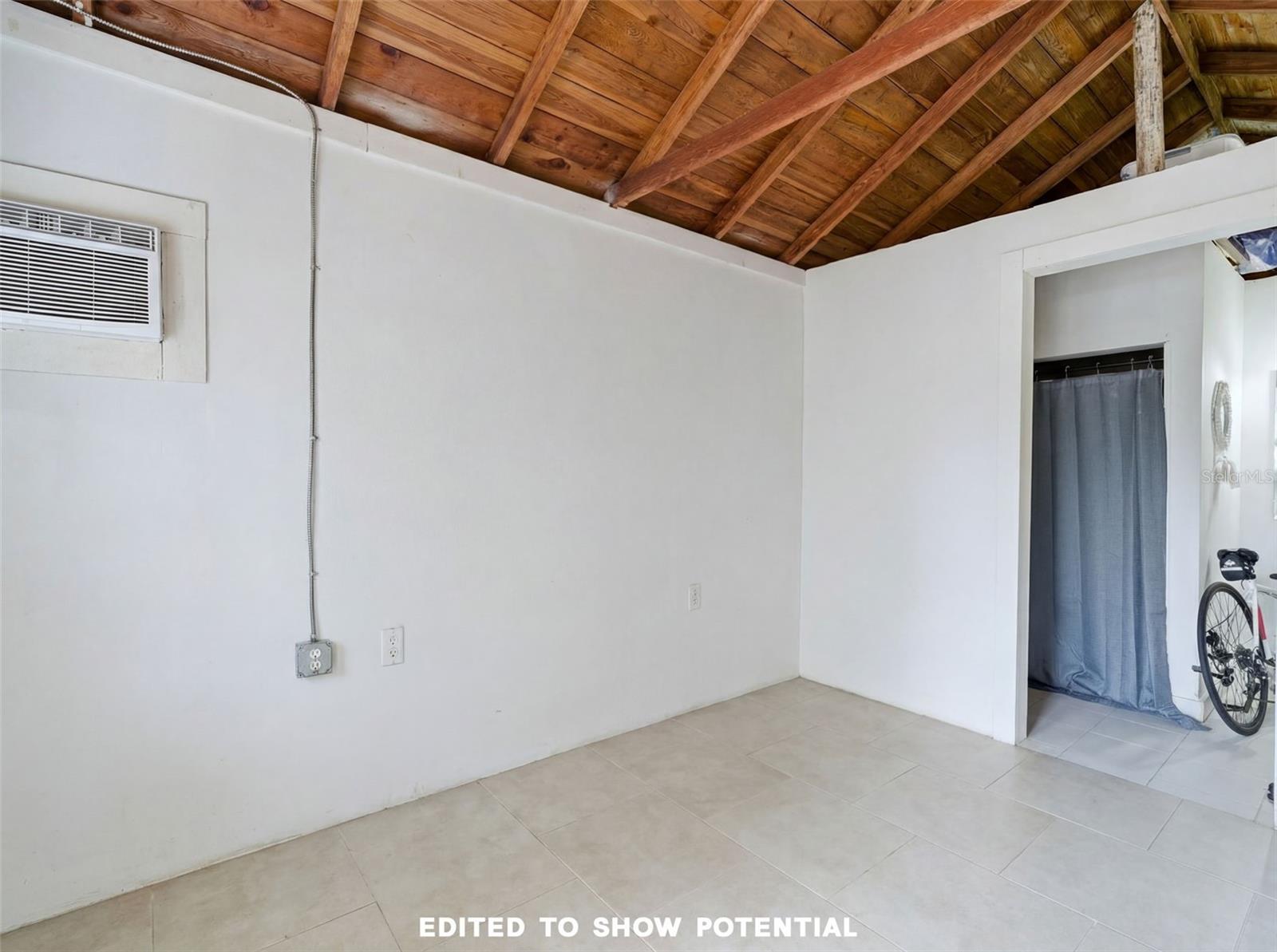 Image 24 of 38 For 441 Kentucky Avenue