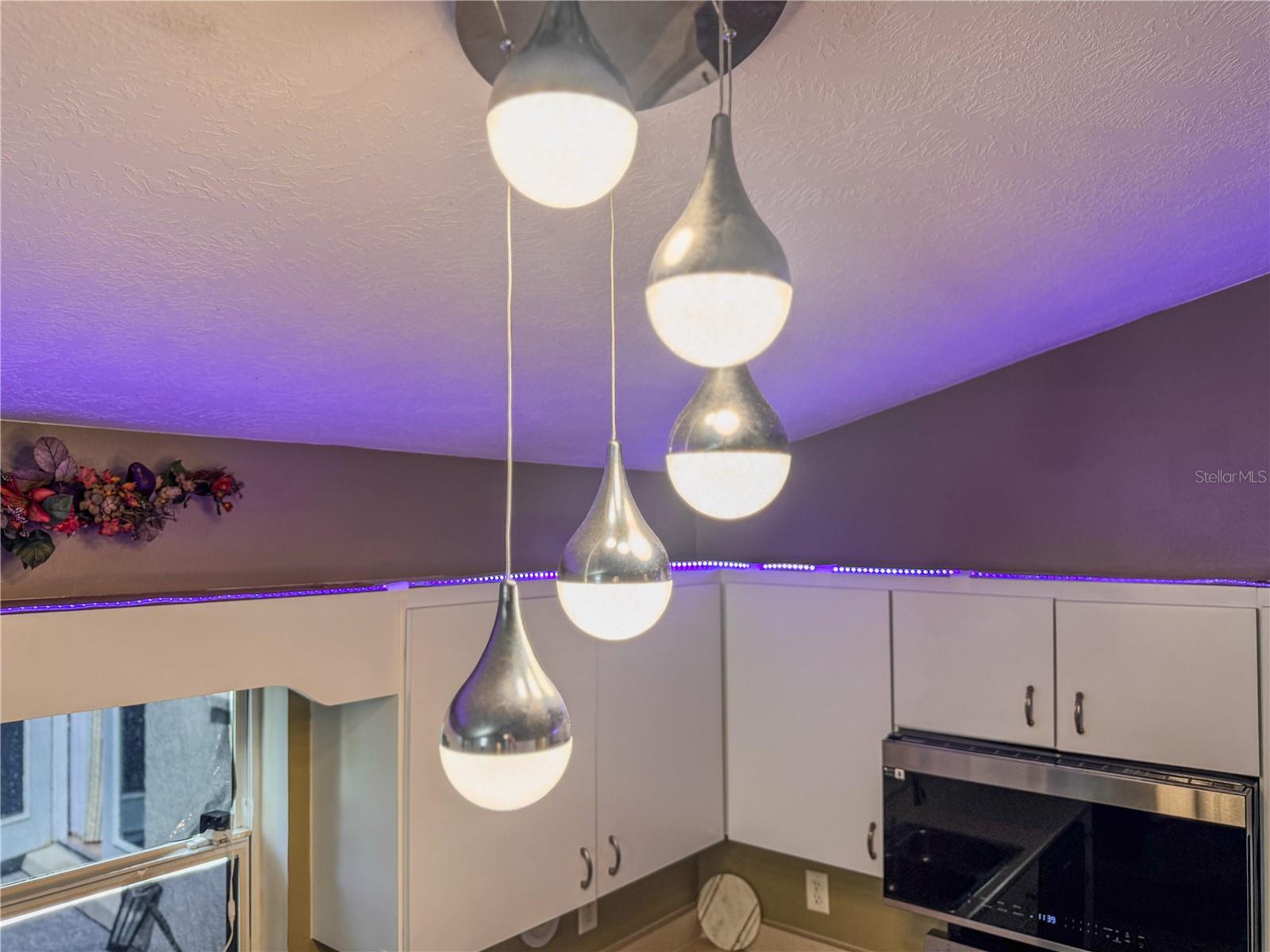 Image 18 of 57 For 4380 19th Avenue