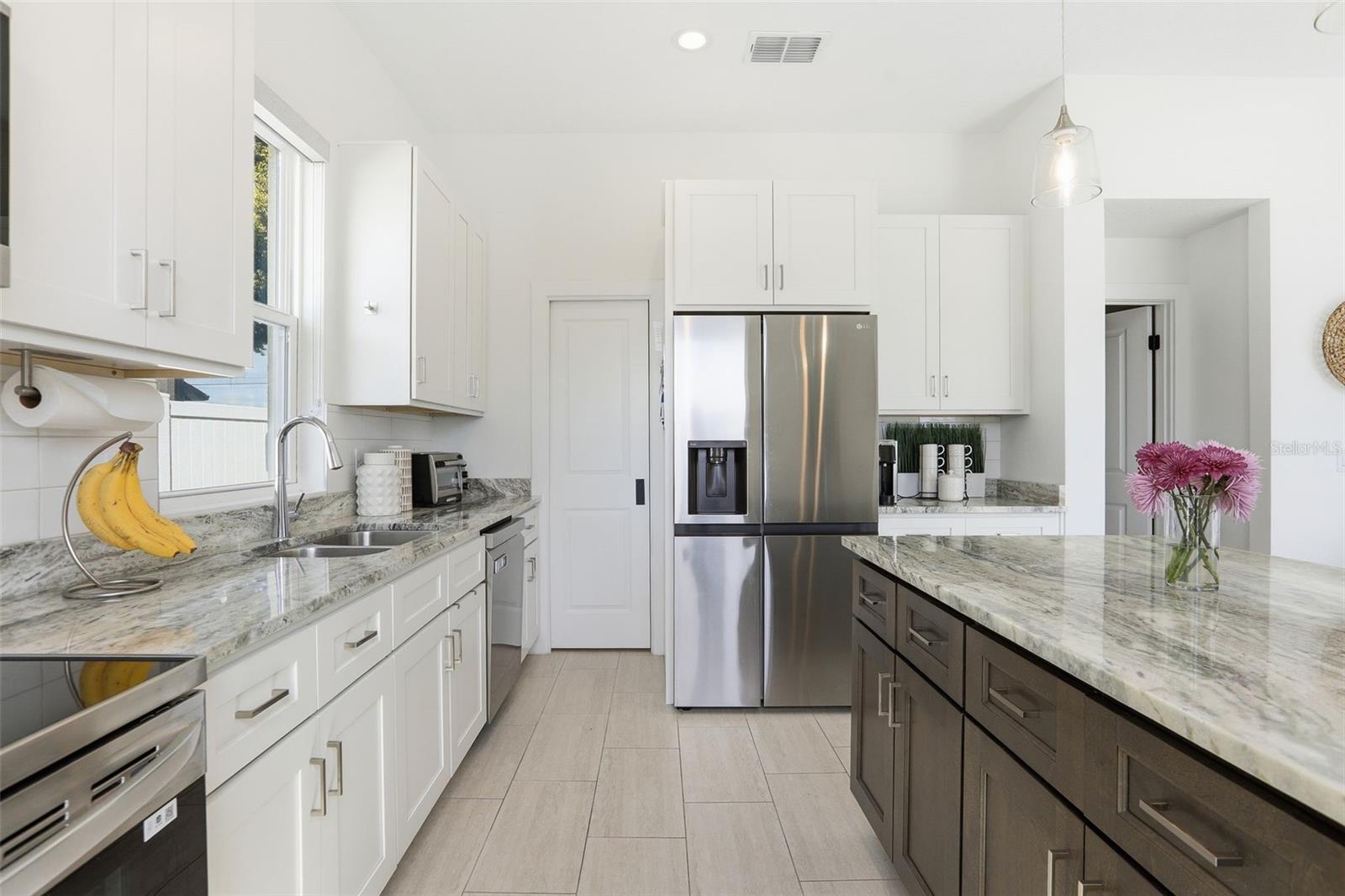 Image 16 of 47 For 1036 Courtland Street