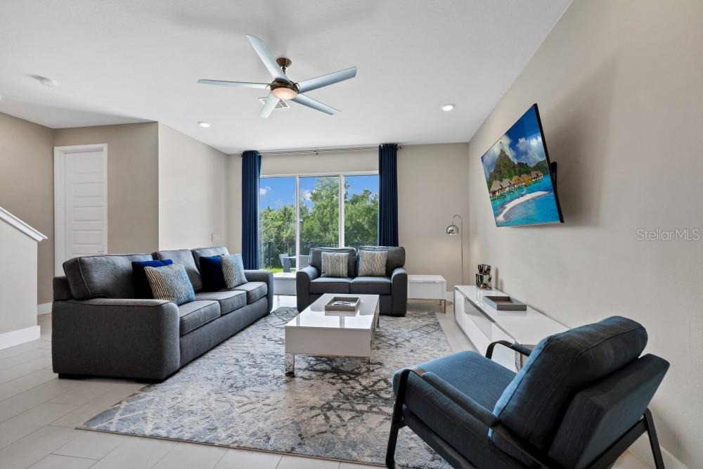 Image 12 of 37 For 7846 Spectrum Drive