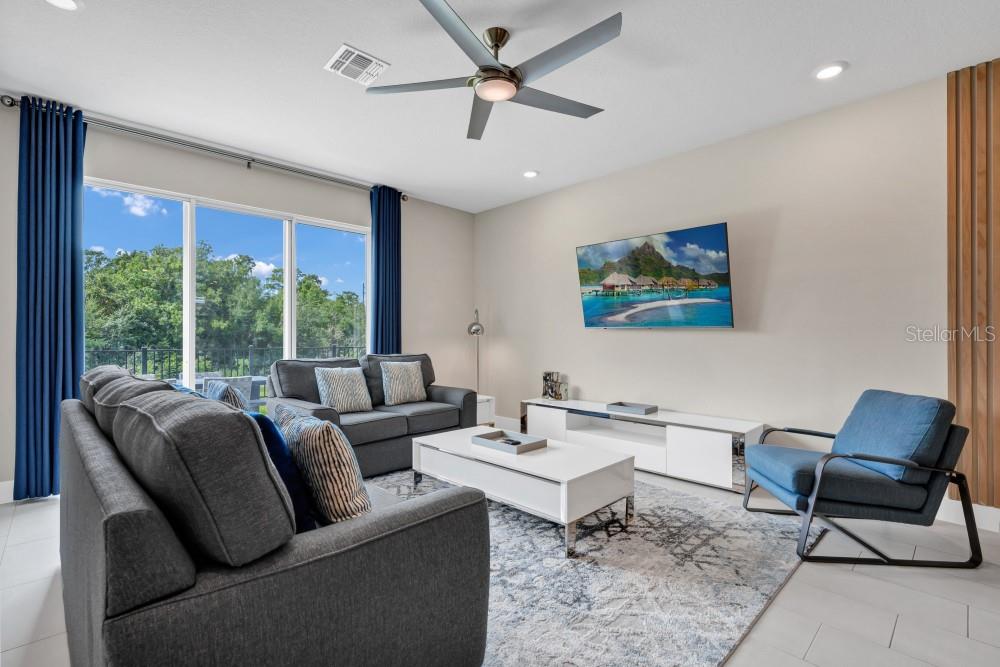 Image 16 of 37 For 7846 Spectrum Drive