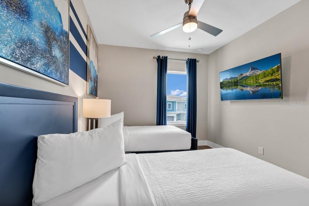 Image 27 of 37 For 7846 Spectrum Drive