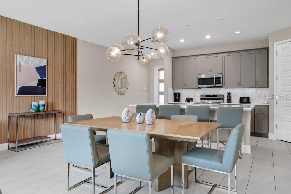 Image 4 of 37 For 7846 Spectrum Drive