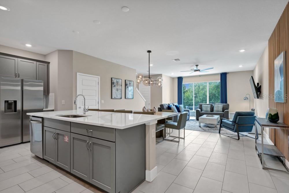 Image 5 of 37 For 7846 Spectrum Drive