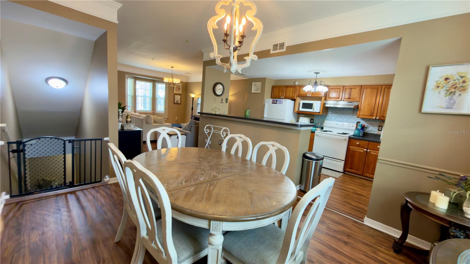 Image 14 of 96 For 6624 Time Square Avenue 102