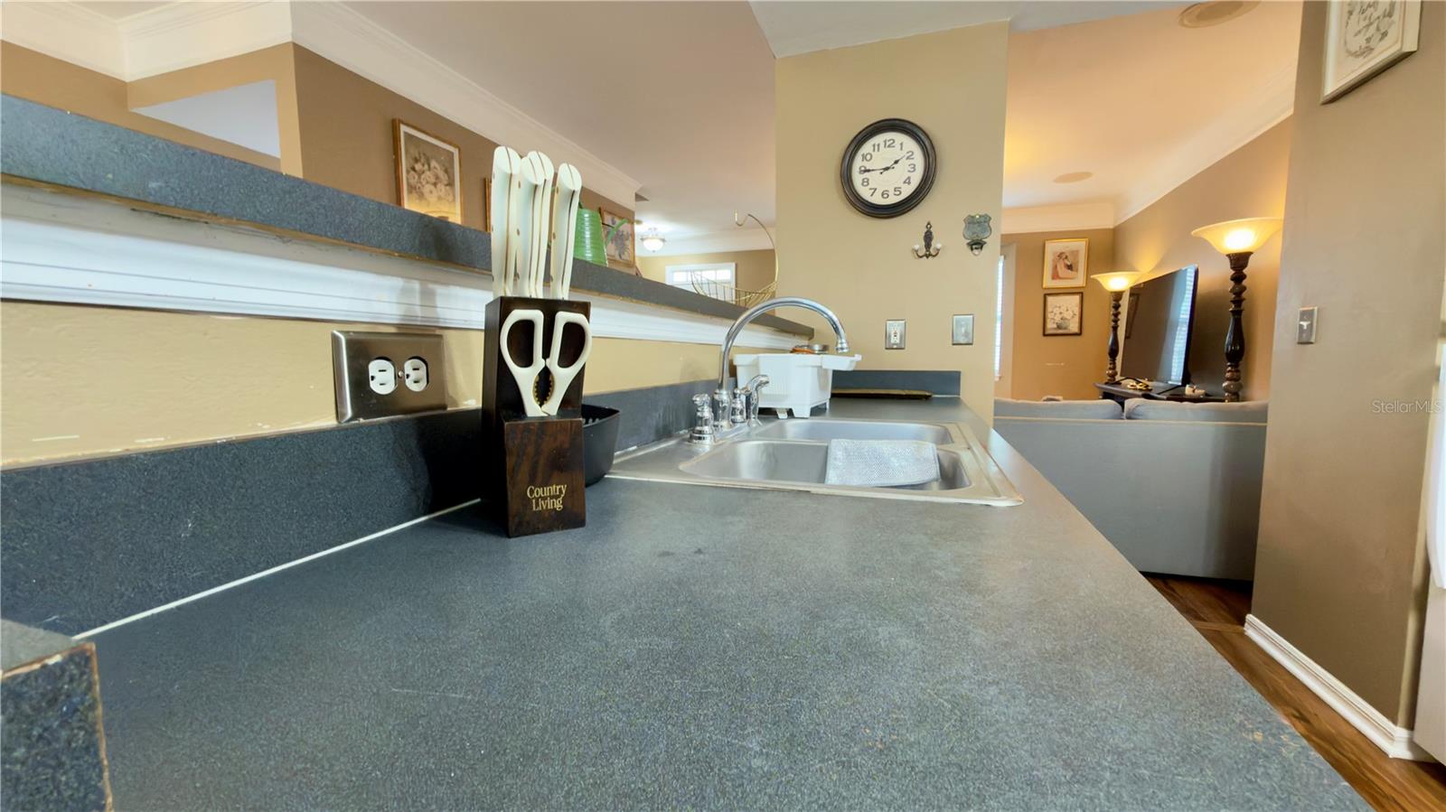 Image 31 of 96 For 6624 Time Square Avenue 102