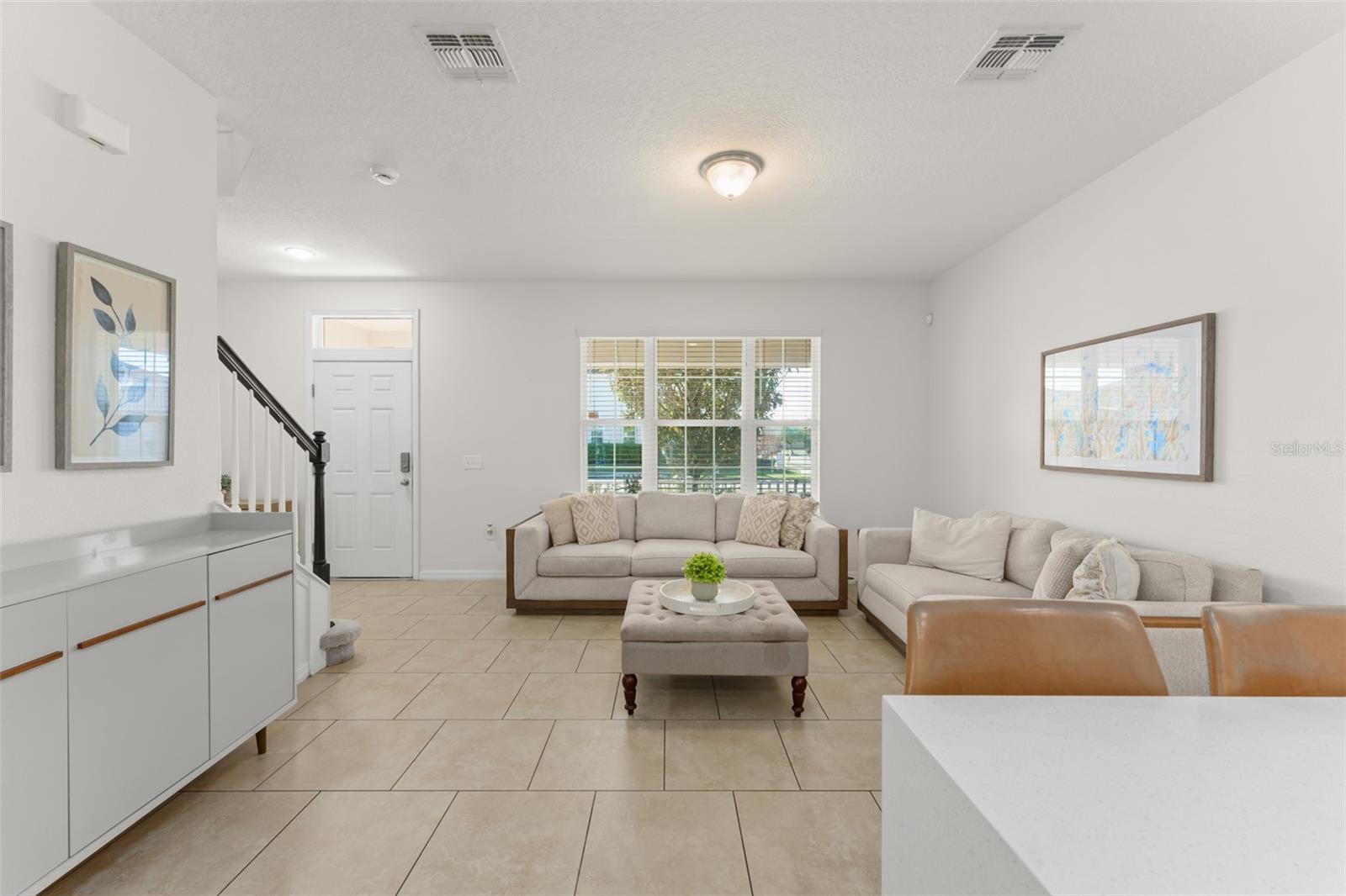 Image 13 of 50 For 12121 Silverlake Park Drive