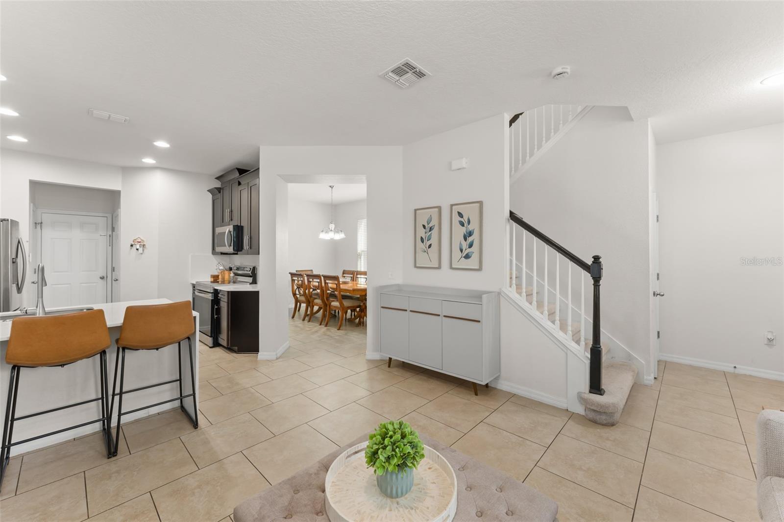 Image 16 of 50 For 12121 Silverlake Park Drive