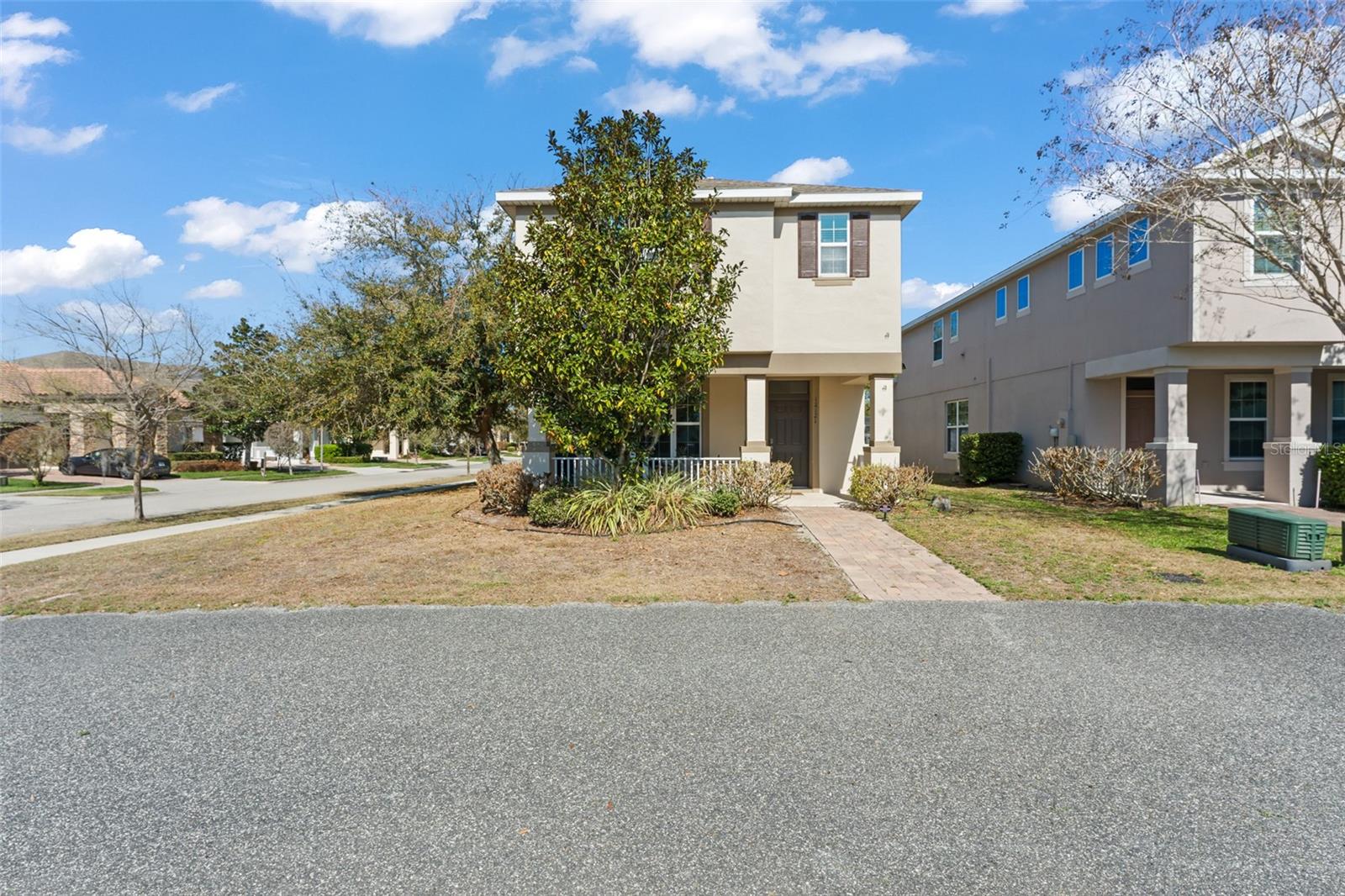 Image 2 of 50 For 12121 Silverlake Park Drive