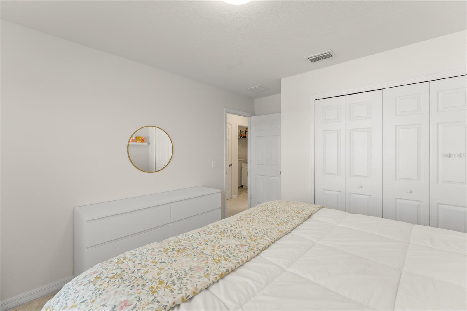 Image 33 of 50 For 12121 Silverlake Park Drive