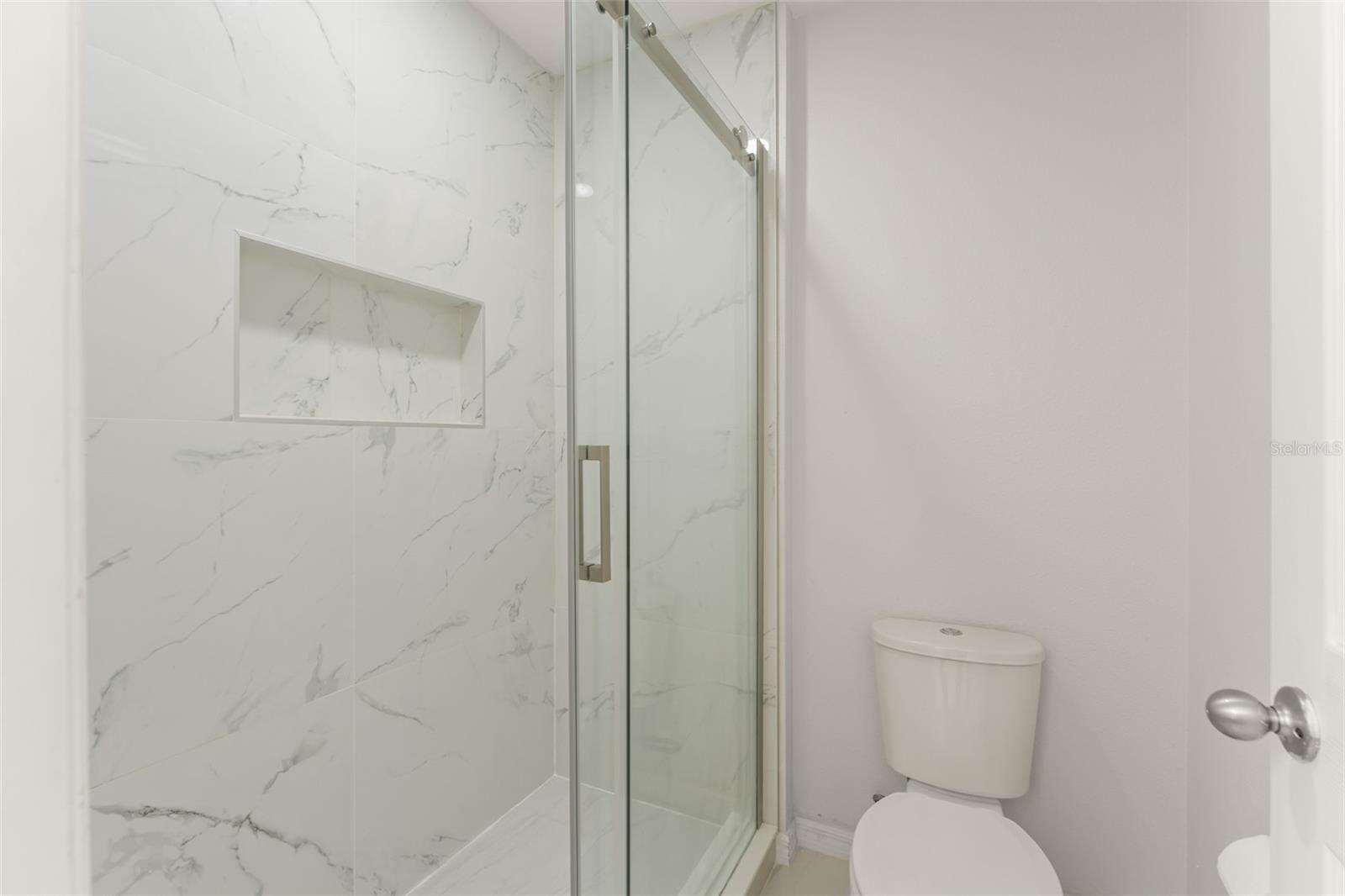 Image 35 of 50 For 12121 Silverlake Park Drive