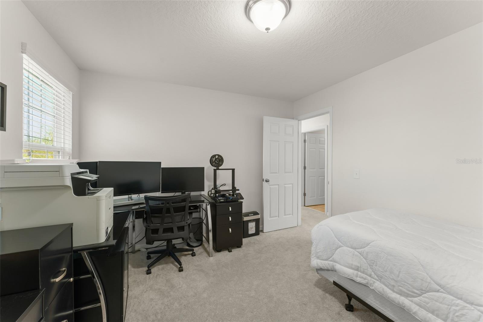 Image 39 of 50 For 12121 Silverlake Park Drive