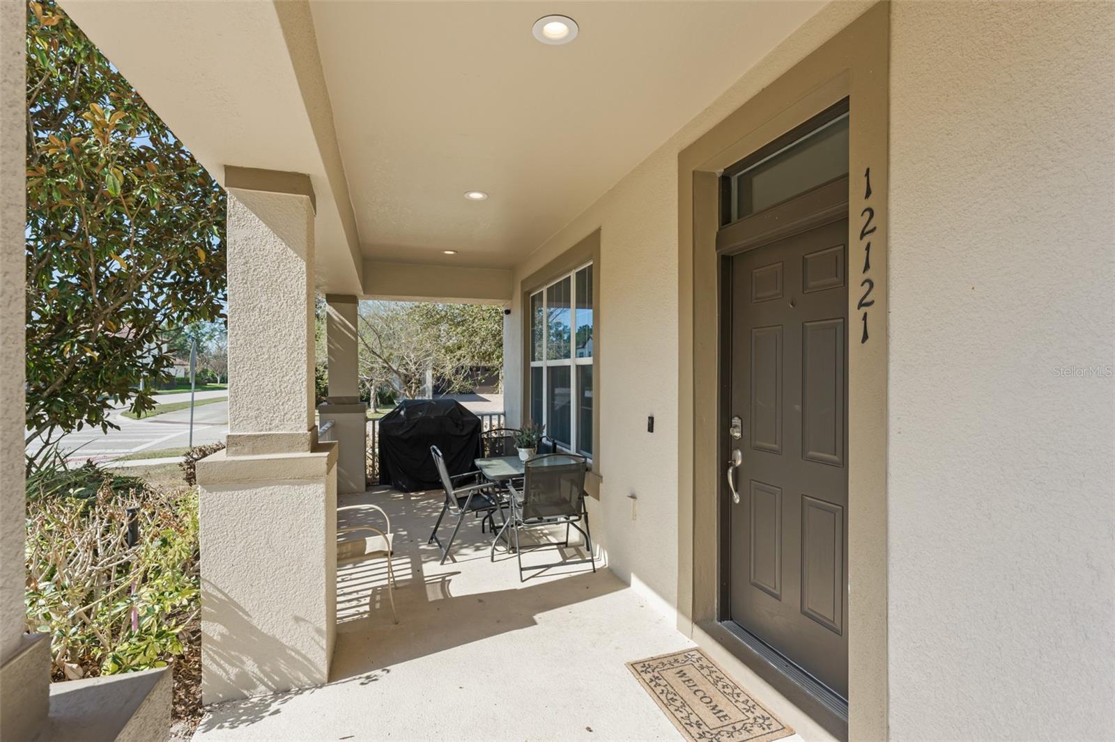 Image 4 of 50 For 12121 Silverlake Park Drive