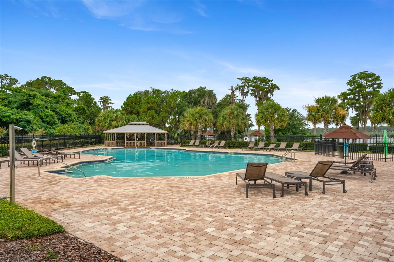 Image 43 of 50 For 12121 Silverlake Park Drive