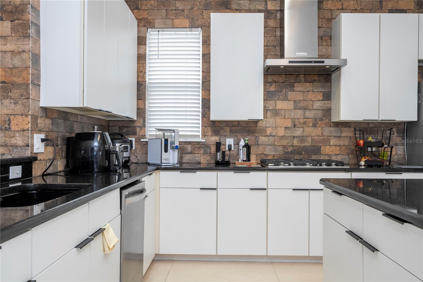 Image 27 of 100 For 11339 Camden Park Drive