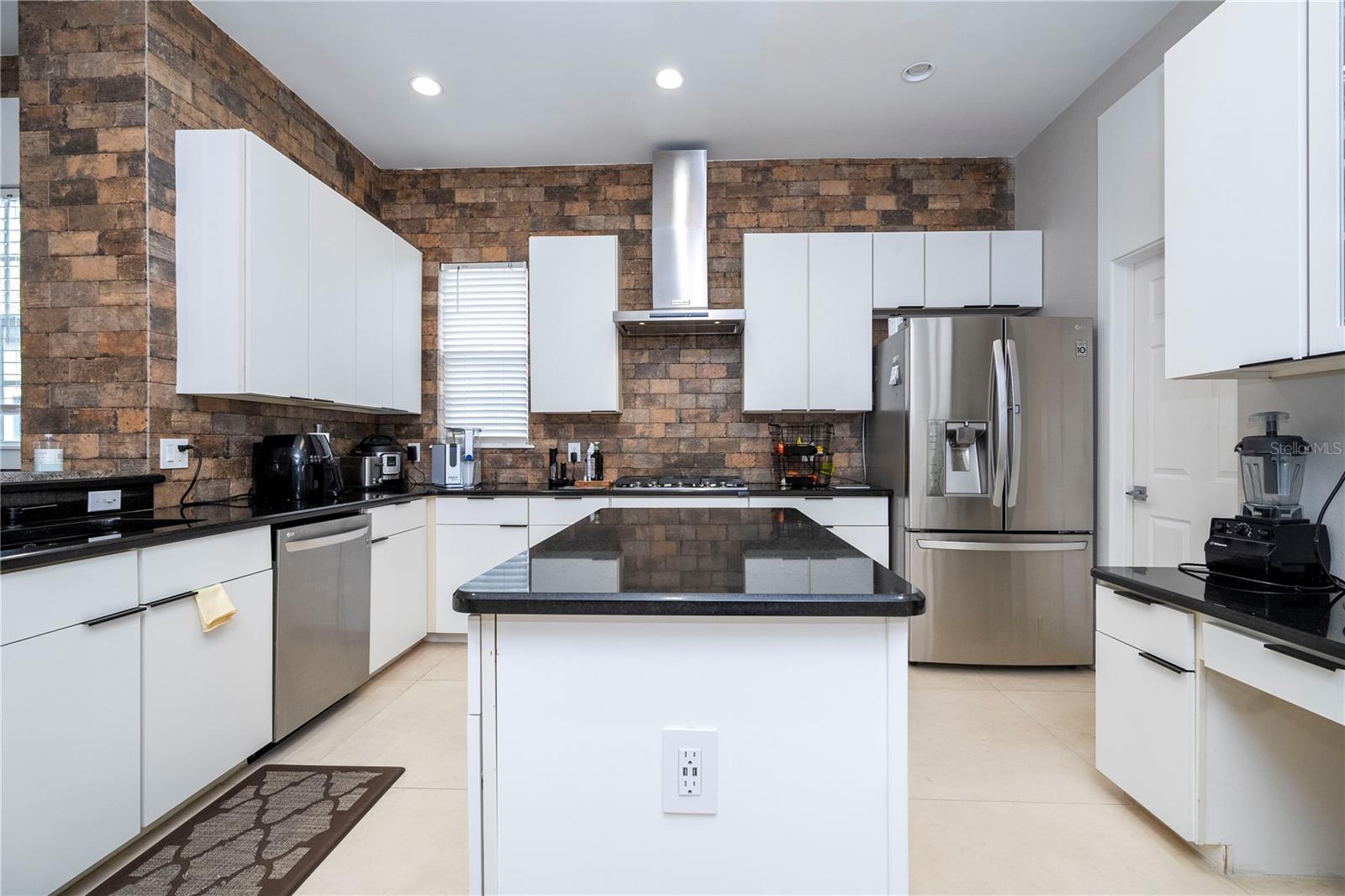 Image 28 of 100 For 11339 Camden Park Drive