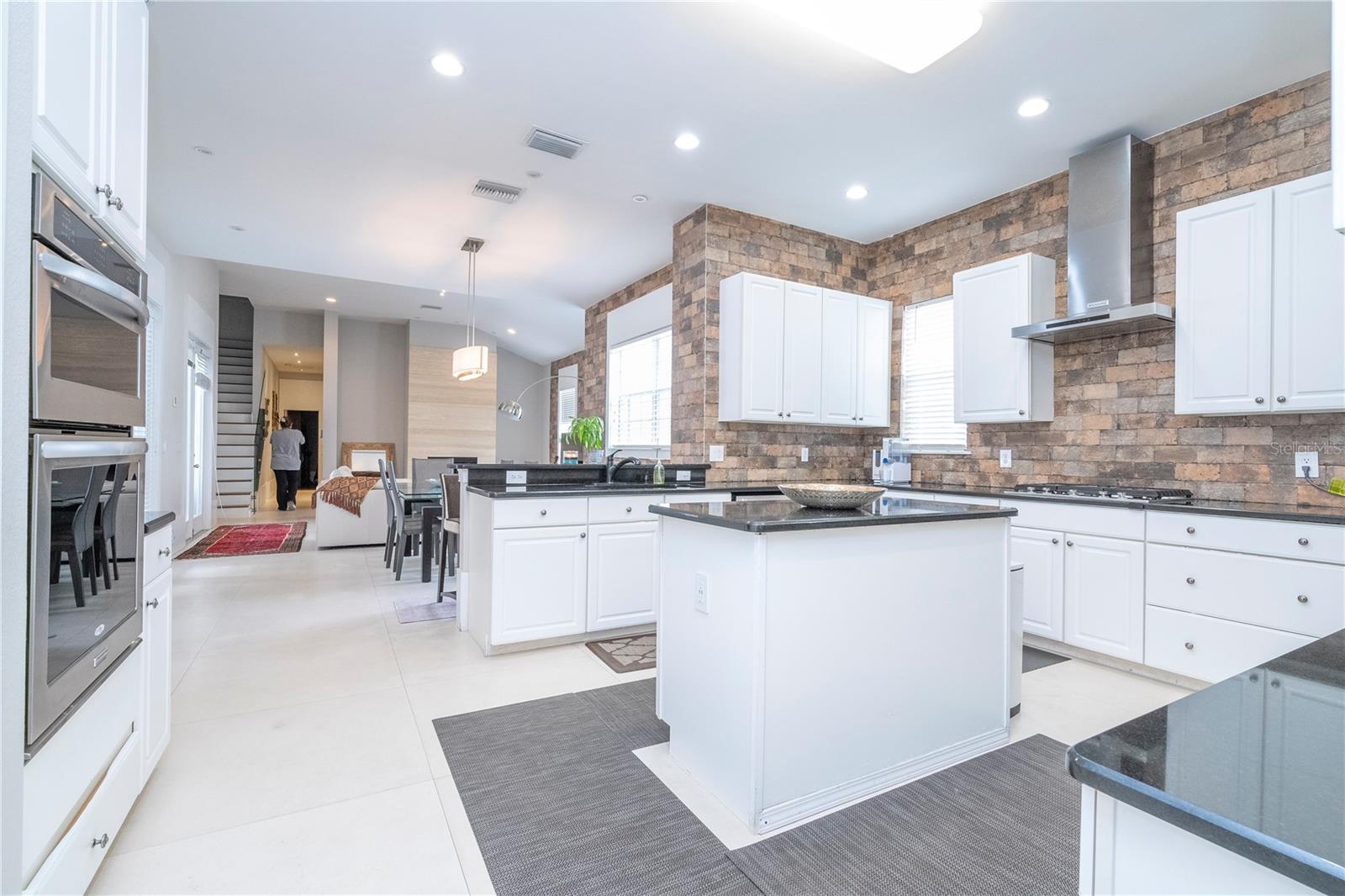 Image 46 of 100 For 11339 Camden Park Drive