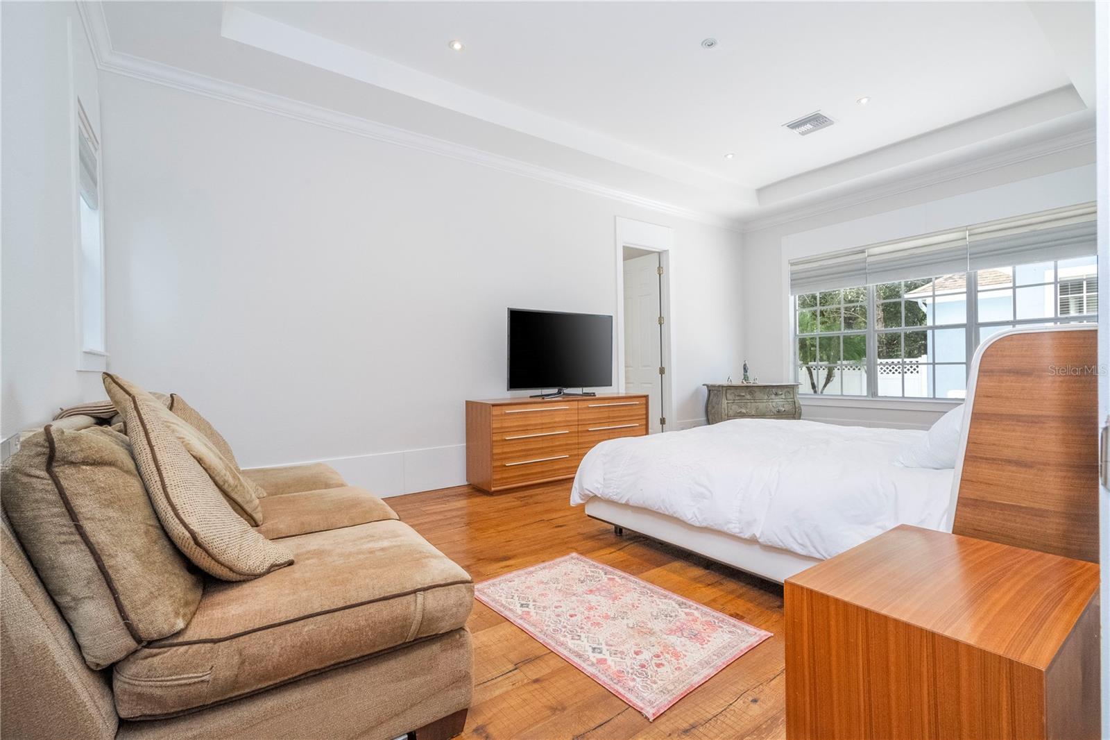 Image 56 of 100 For 11339 Camden Park Drive