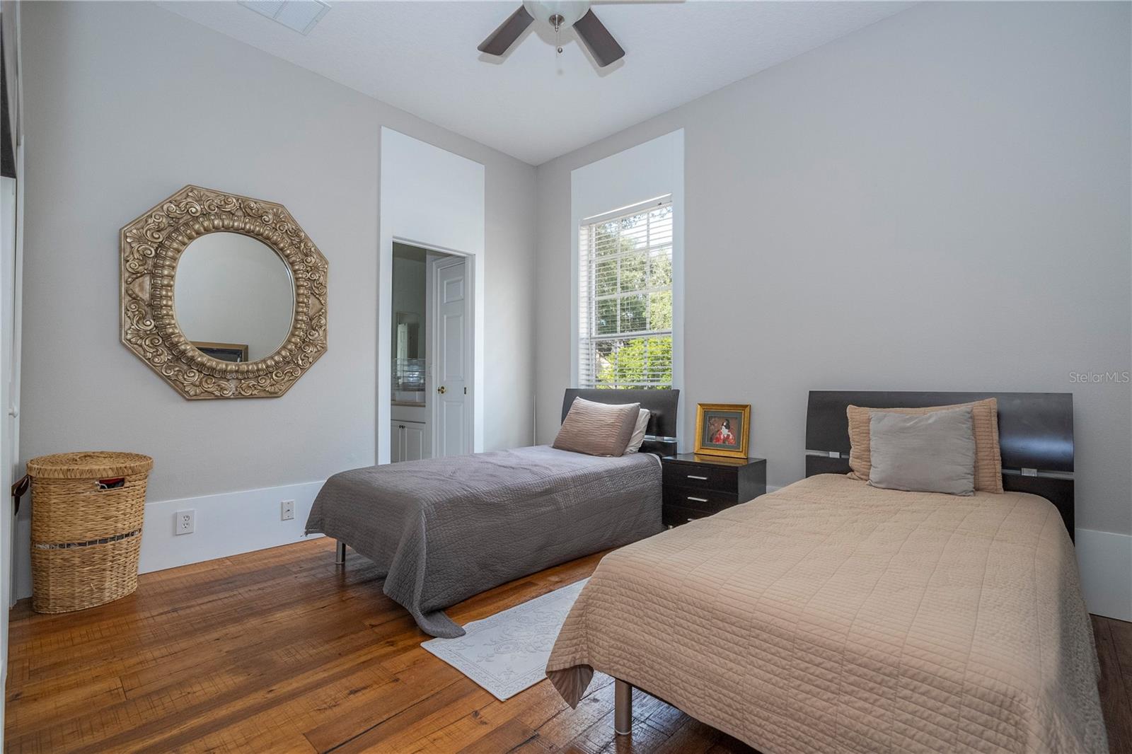 Image 80 of 100 For 11339 Camden Park Drive