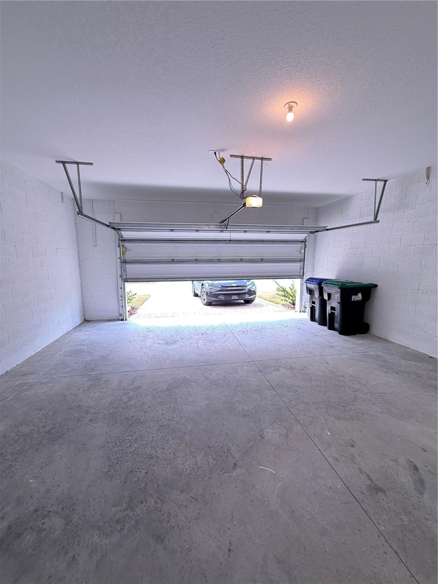 Image 10 of 27 For 5106 Railroad Vine Alley