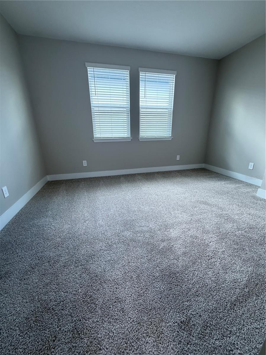 Image 12 of 27 For 5106 Railroad Vine Alley