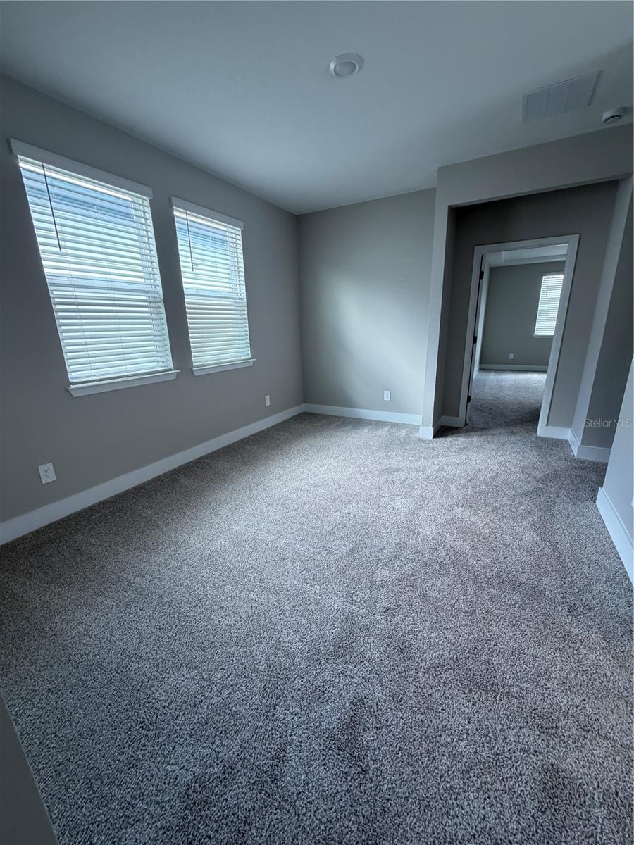 Image 13 of 27 For 5106 Railroad Vine Alley