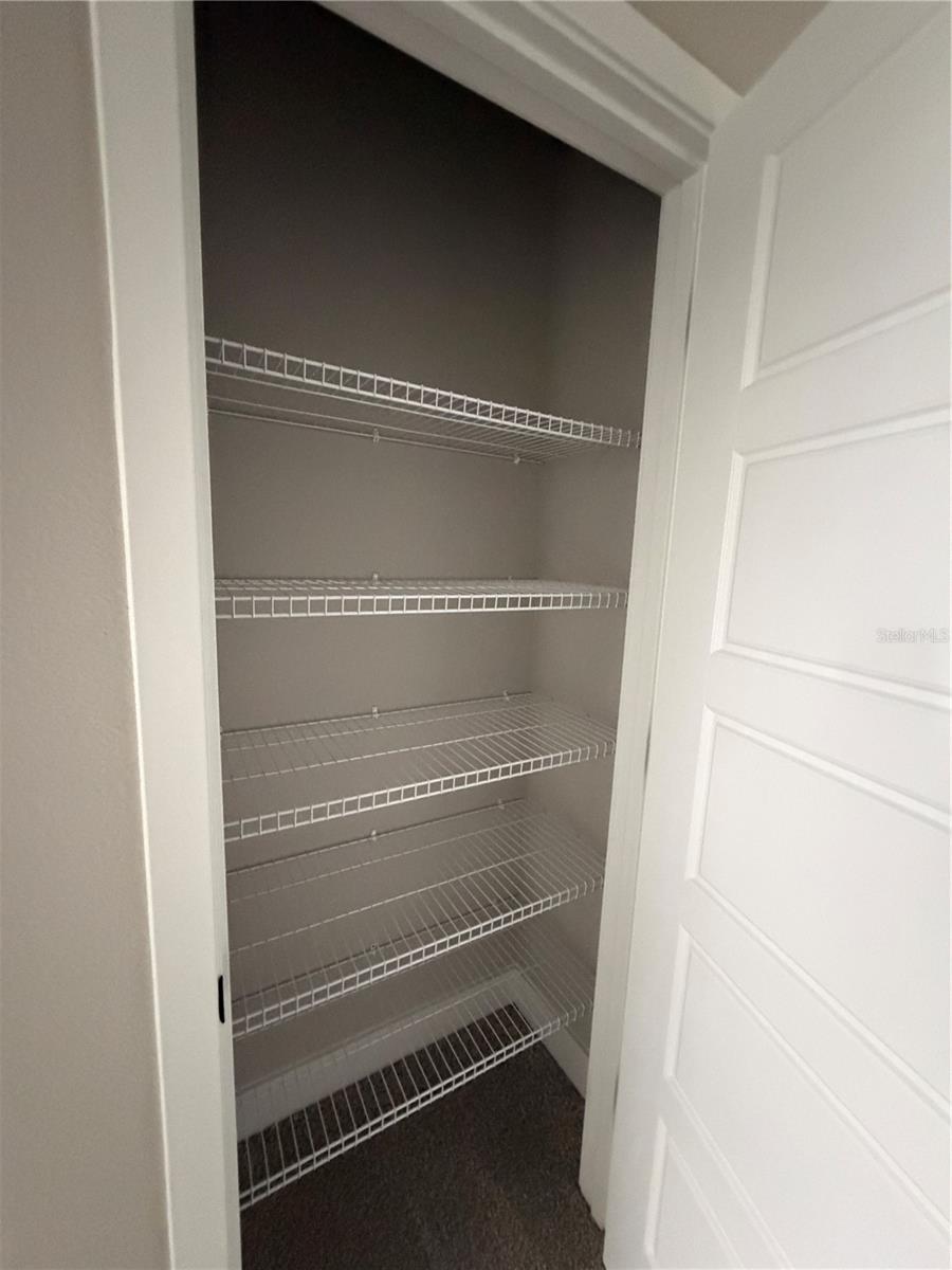 Image 19 of 27 For 5106 Railroad Vine Alley