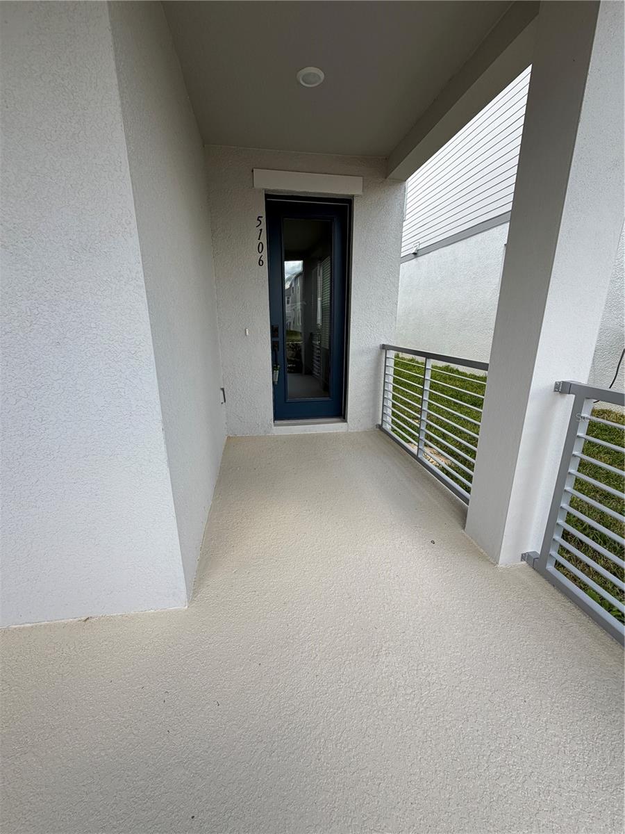 Image 2 of 27 For 5106 Railroad Vine Alley