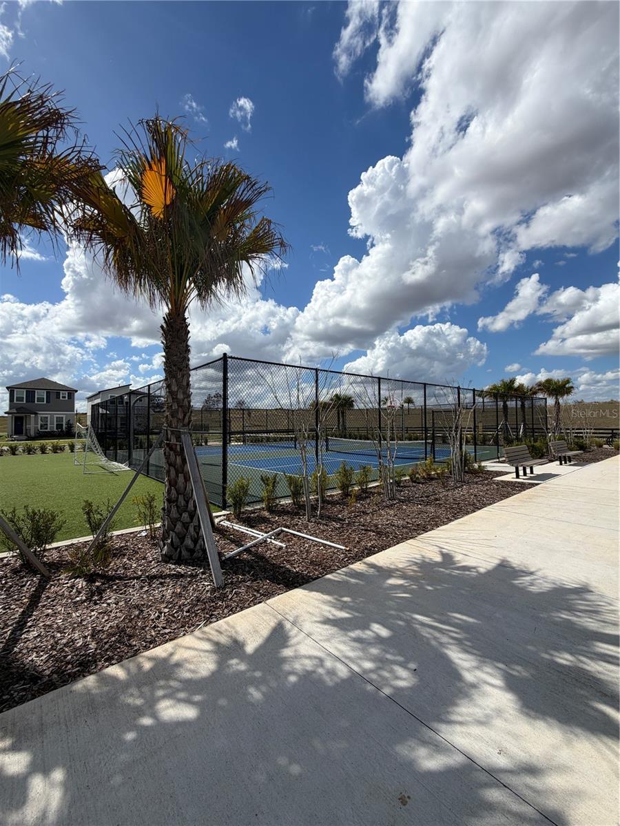 Image 25 of 27 For 5106 Railroad Vine Alley