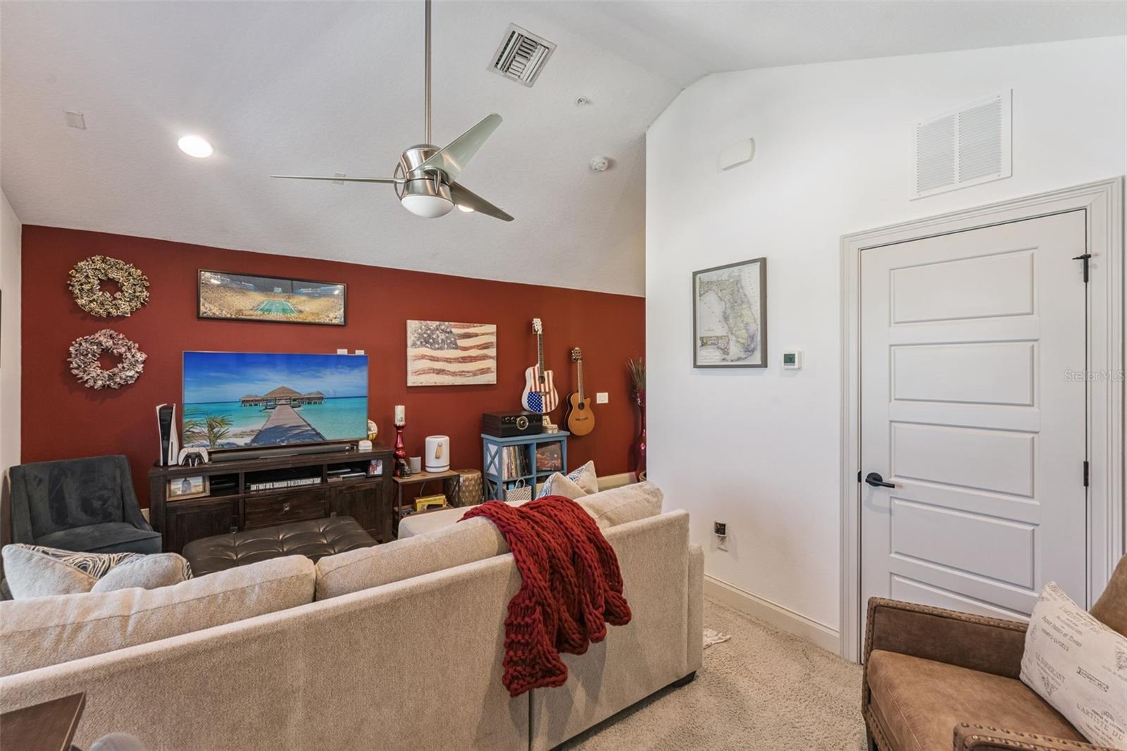 Image 23 of 40 For 1015 Lychee Court