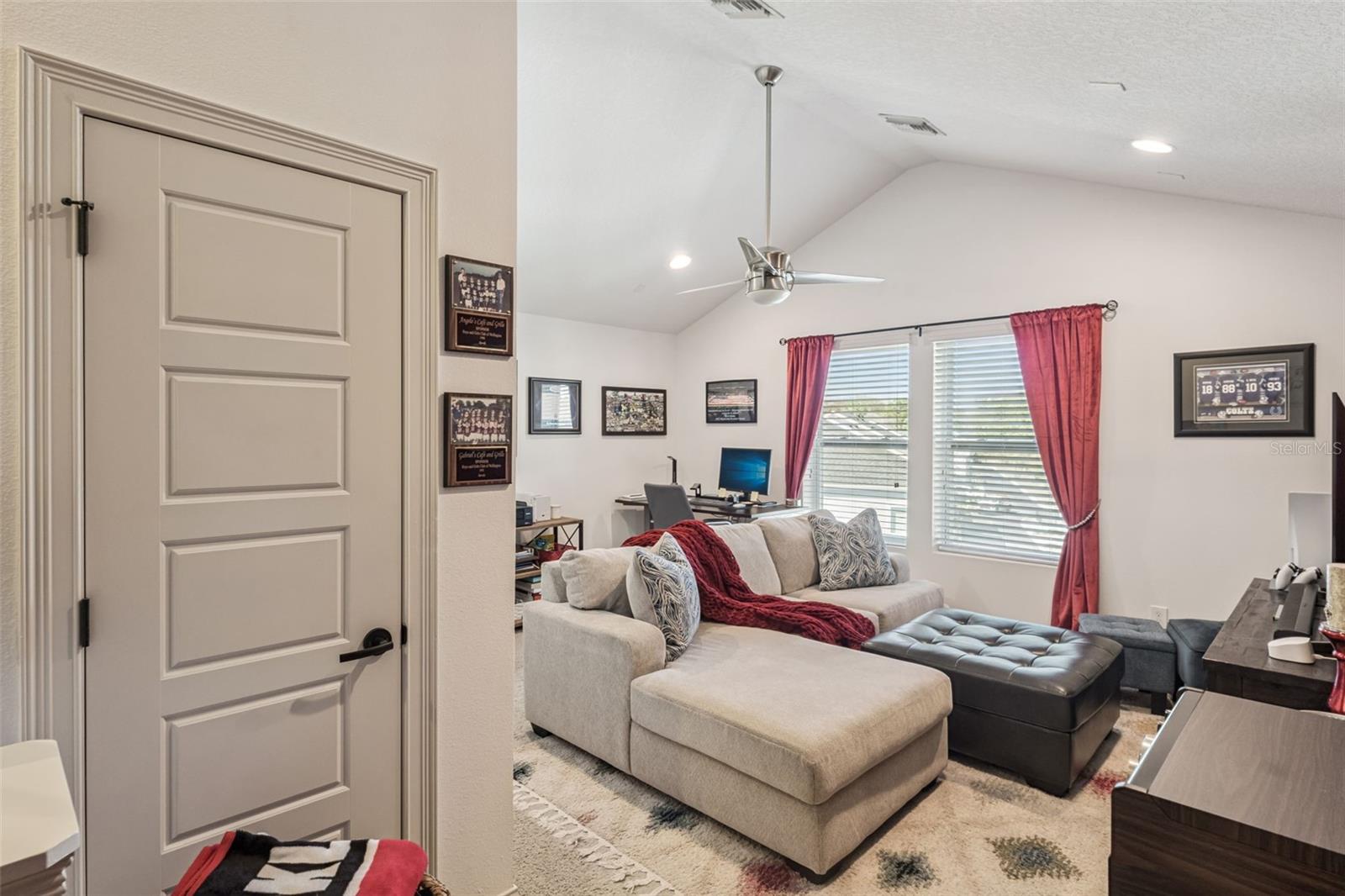 Image 24 of 40 For 1015 Lychee Court