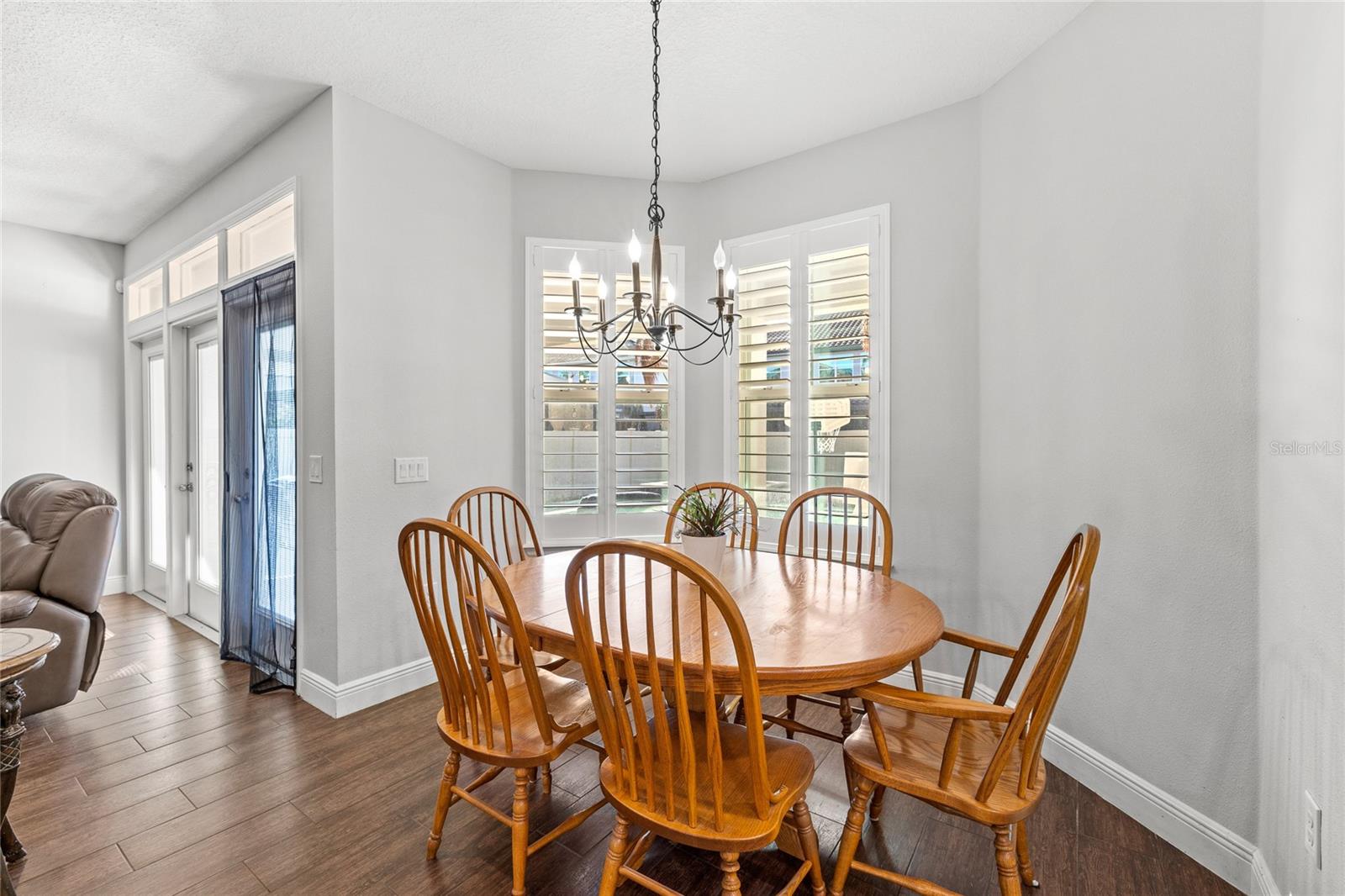 Image 10 of 40 For 11816 Angle Pond Avenue