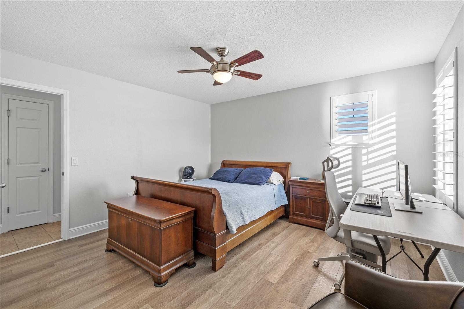 Image 23 of 40 For 11816 Angle Pond Avenue