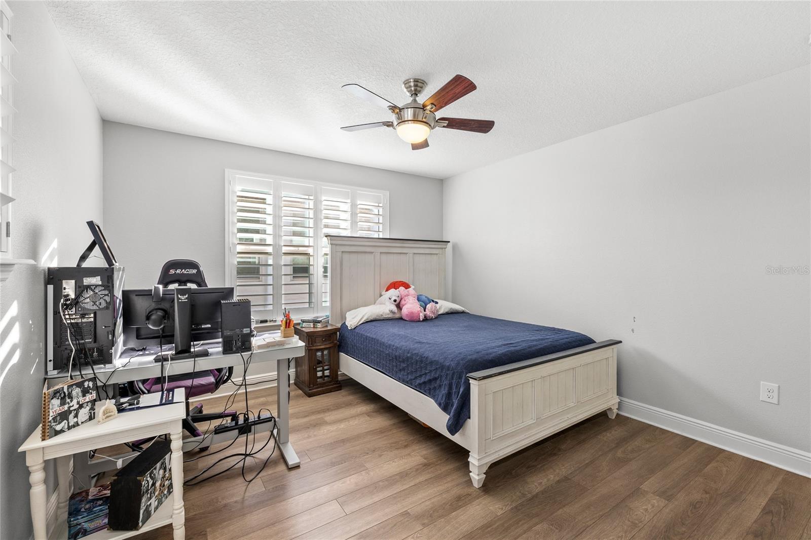 Image 25 of 40 For 11816 Angle Pond Avenue