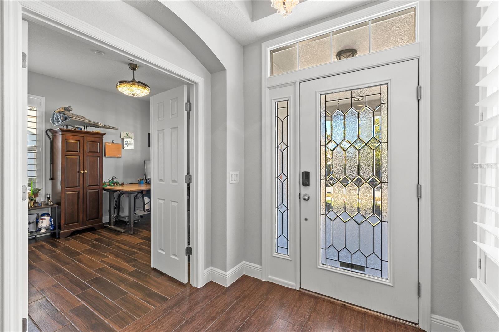 Image 6 of 40 For 11816 Angle Pond Avenue