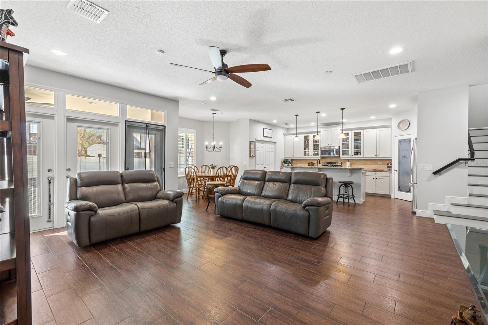 Image 9 of 40 For 11816 Angle Pond Avenue