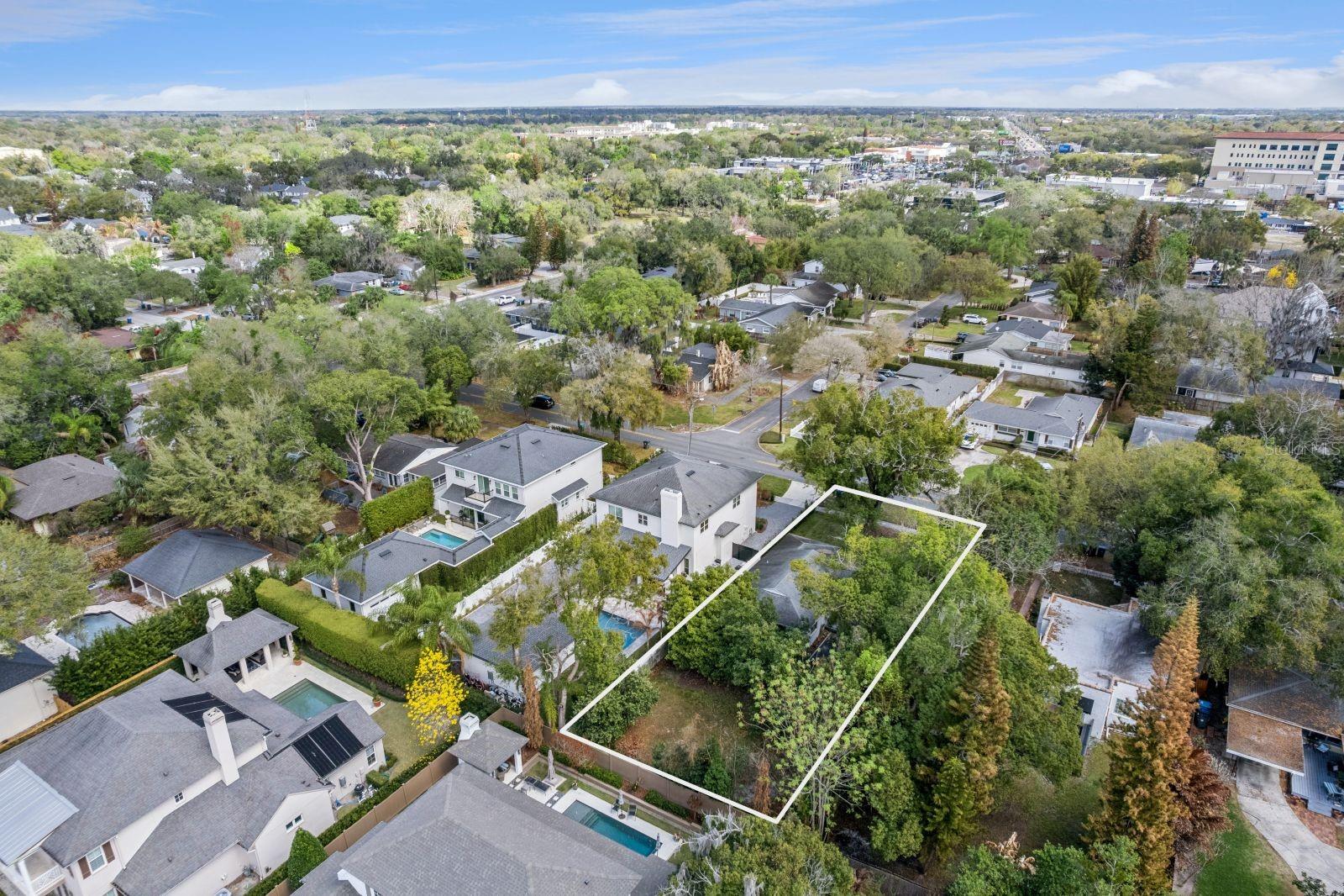 Image 6 of 6 For 325 Phelps Avenue