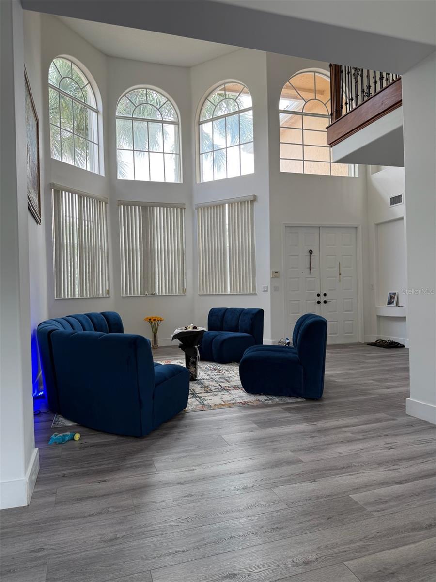 Image 4 of 29 For 16223 15th Street