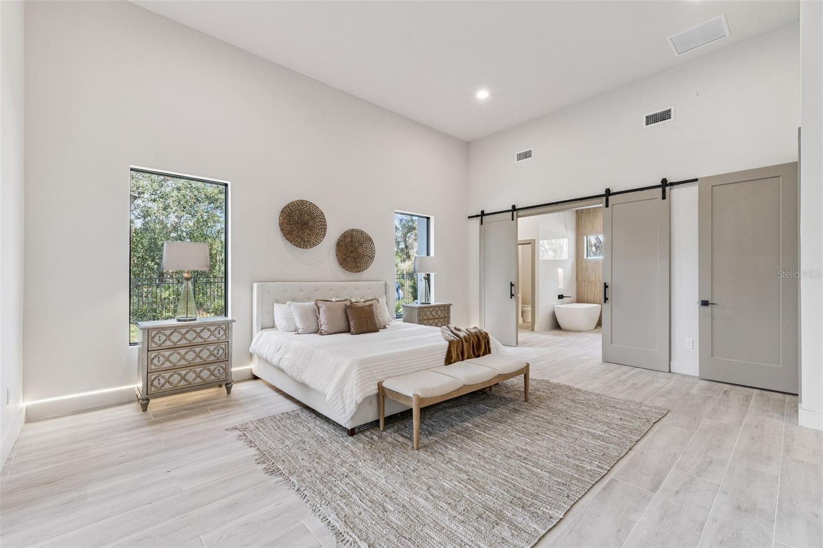 Image 21 of 58 For 1447 Bird Road