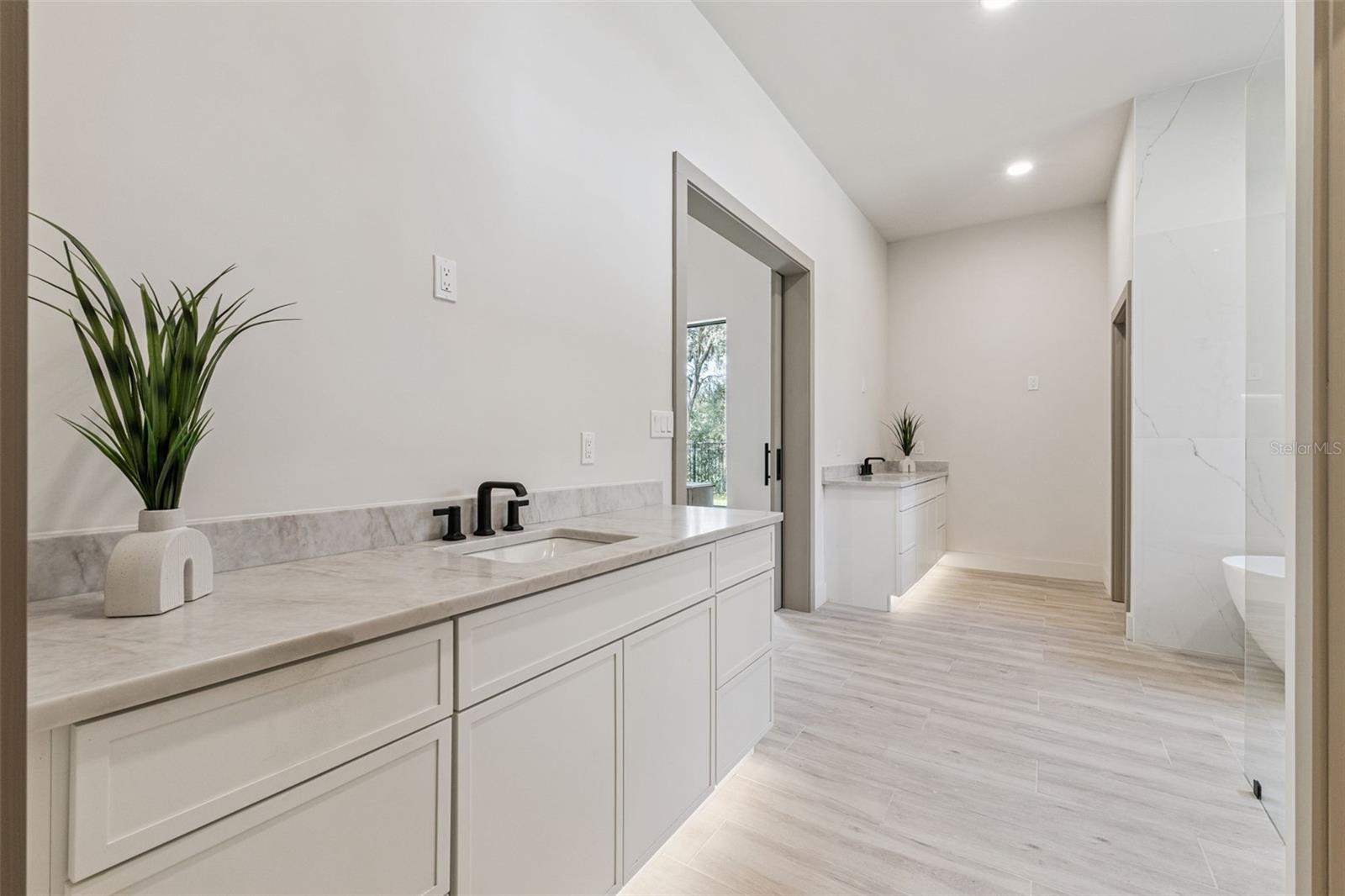 Image 24 of 58 For 1447 Bird Road