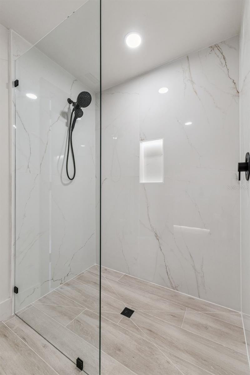 Image 31 of 58 For 1447 Bird Road