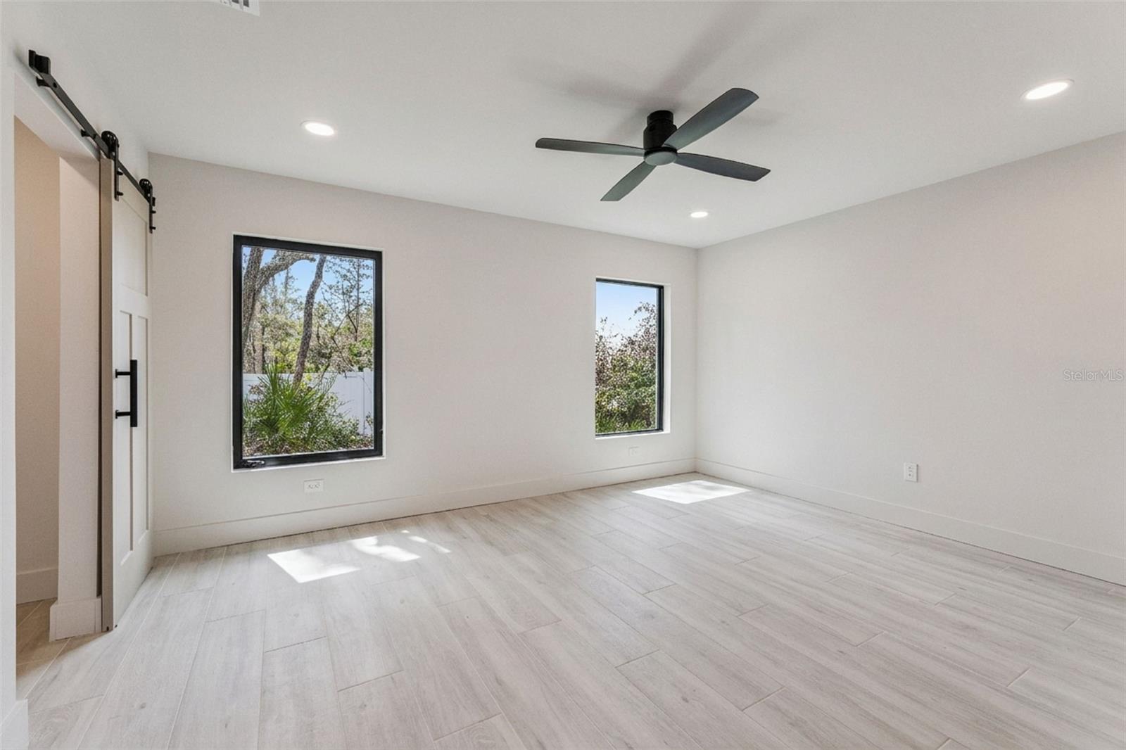 Image 37 of 58 For 1447 Bird Road